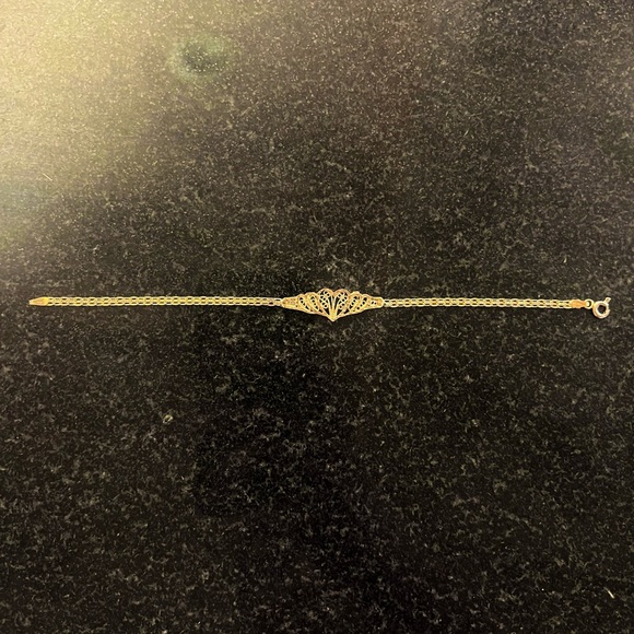 14k yellow gold bracelet with heart crown centerpiece - Picture 1 of 4